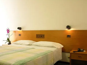 Hotel Esperia Chianciano Terme 3*,  Italy